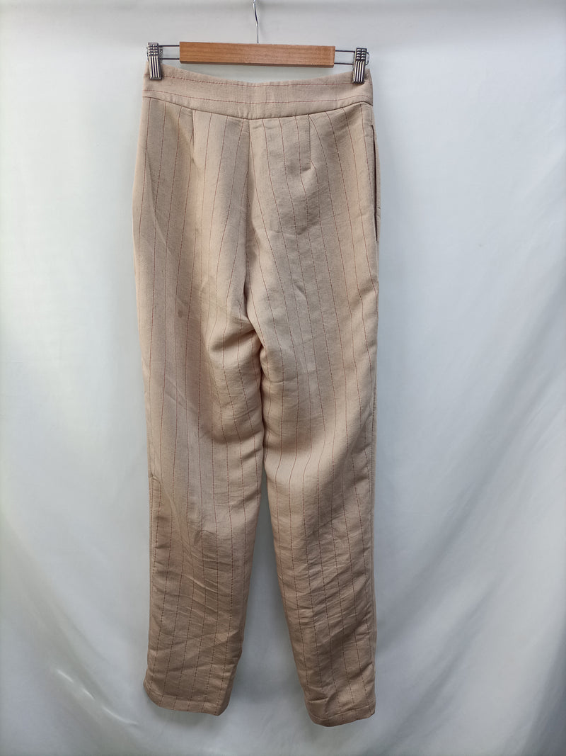 CHIRIBITA. Pantalón beige rayas T.34