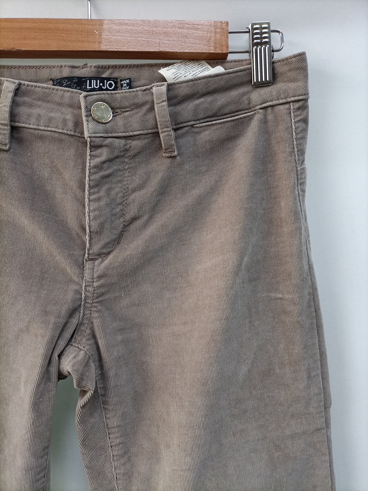 LIU.JO. Beige corduroy trousers S.26(38)