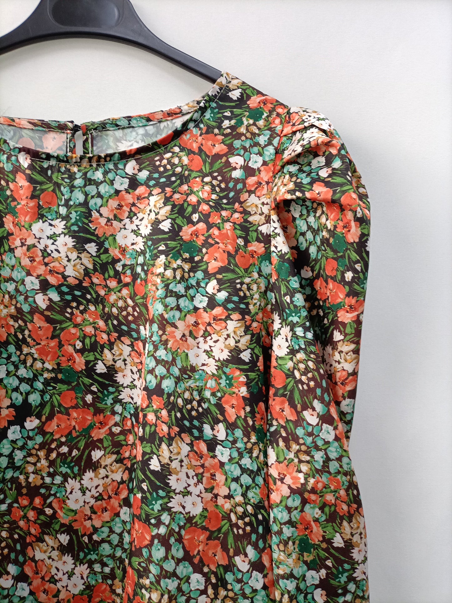 OTHERS. Black floral blouse Ts/m