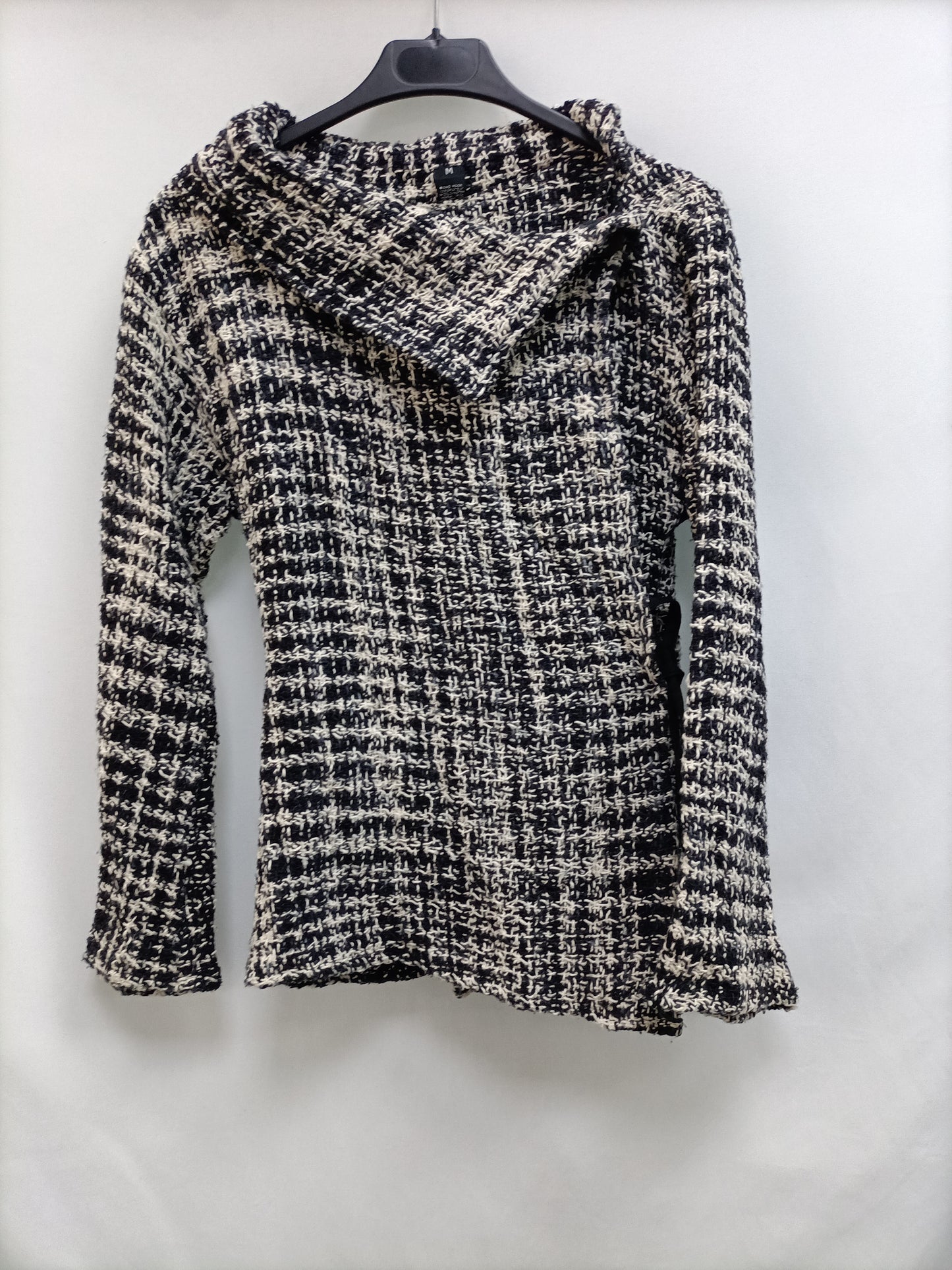 OTRAS. Chaqueta tweed negra y blanca T.m