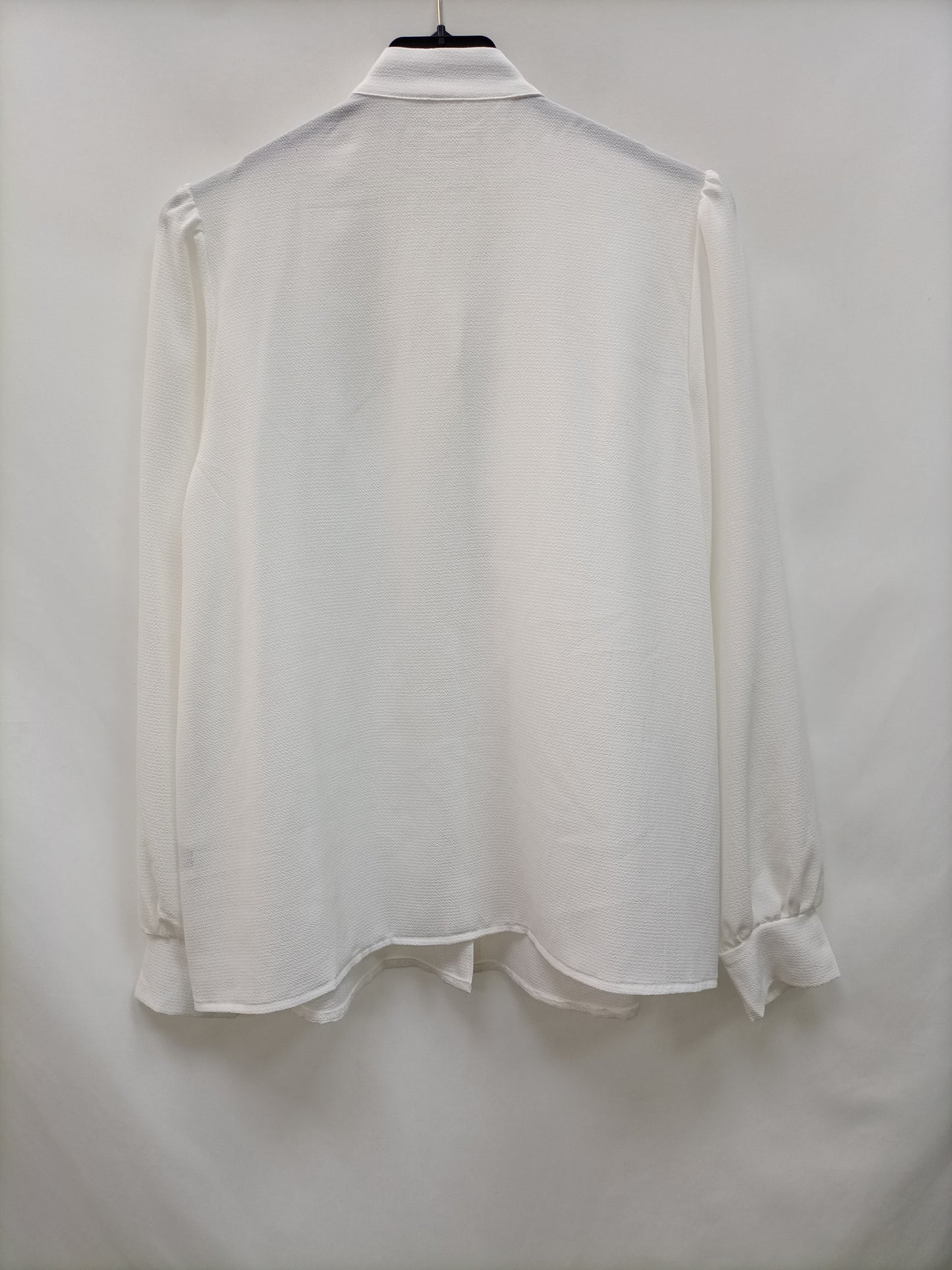 OTRAS. Blusa blanca encaje Tu(s/m)
