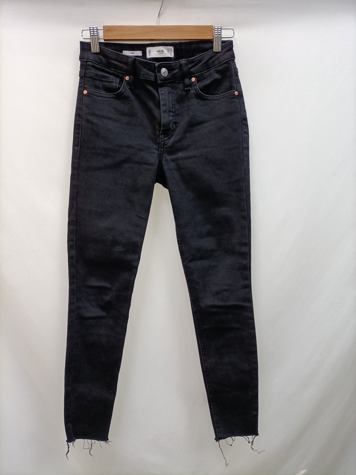 MANGO. Black skinny pants, size 34