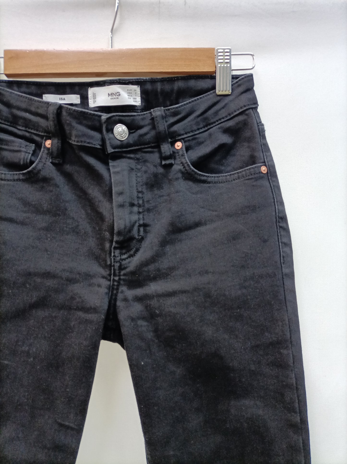 MANGO. Black skinny pants, size 34