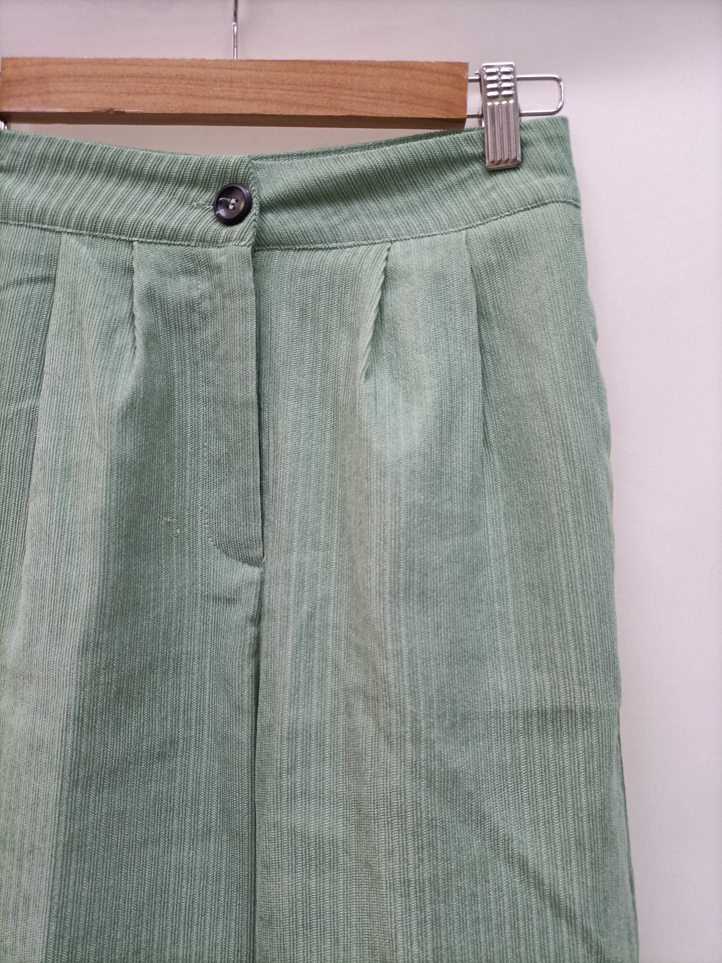 OTRAS. Pantalón ancho verde T.32
