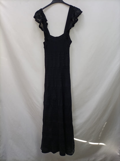 SEZANE. Vestido negro punto T.xs