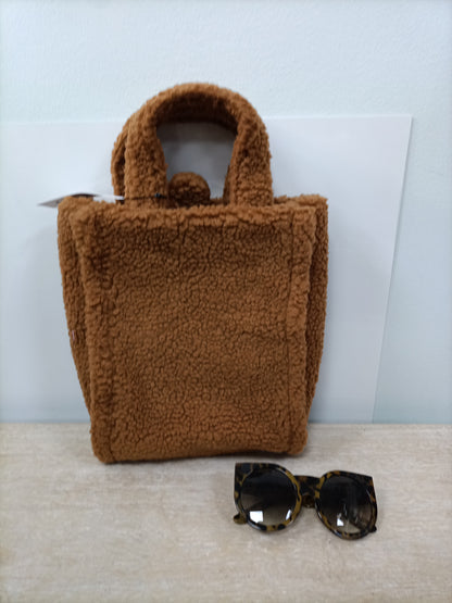 THE DROP. Bolso borrego