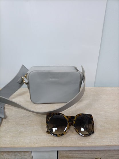 BOWACA. Bolso gris polipiel