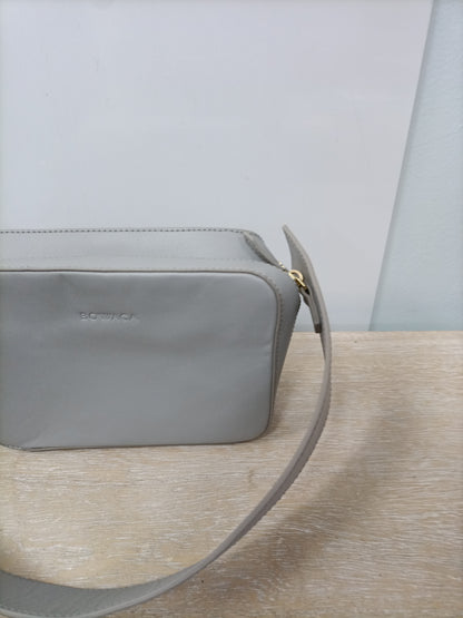 BOWACA. Bolso gris polipiel