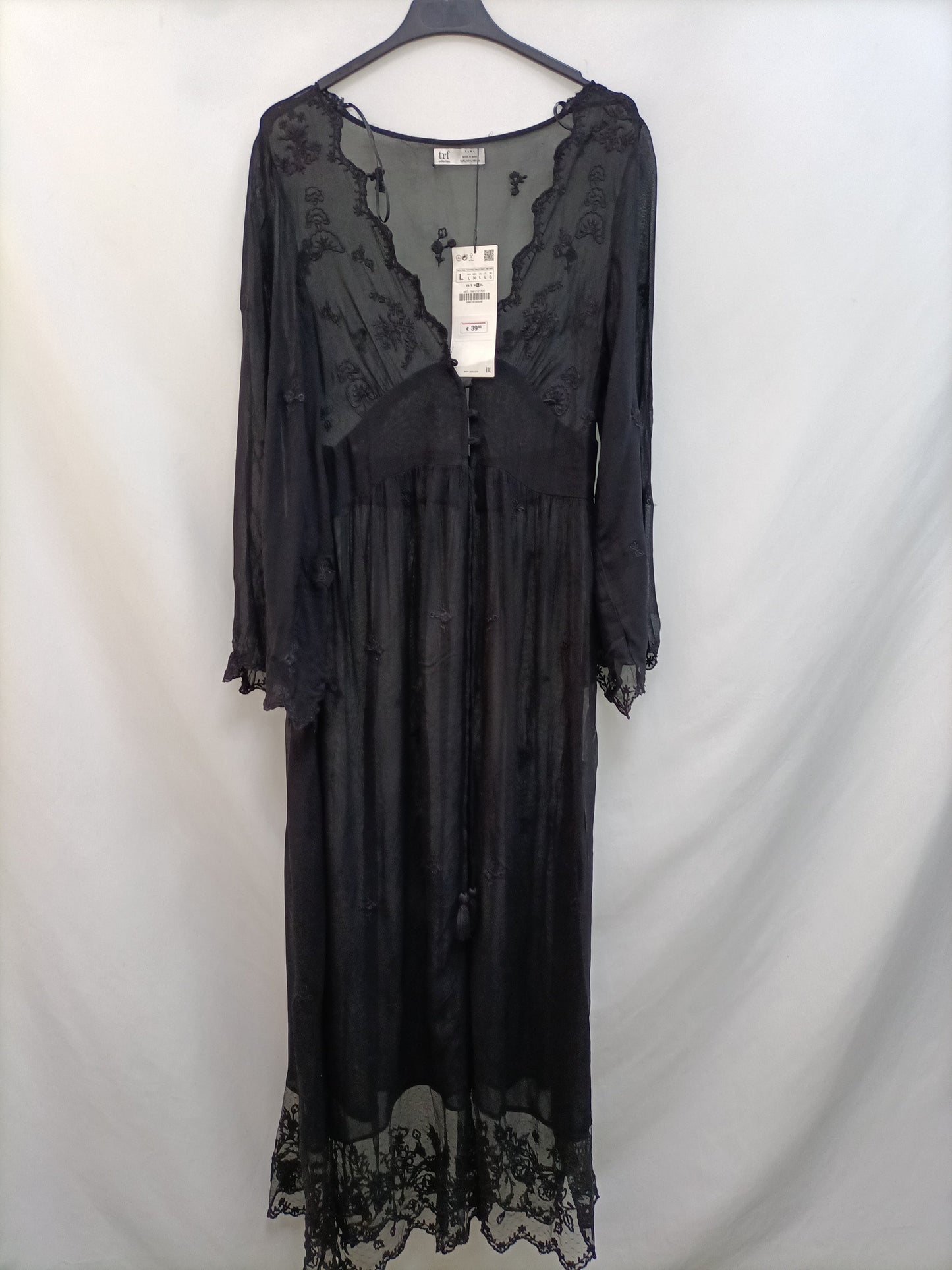 ZARA. Black lace kimono Tl(tara)