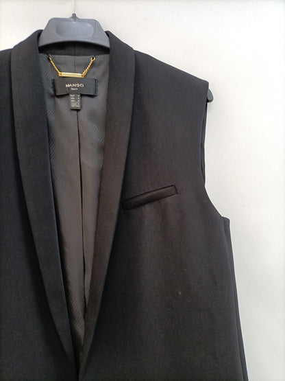 MANGO. Black sleeveless vest Tm