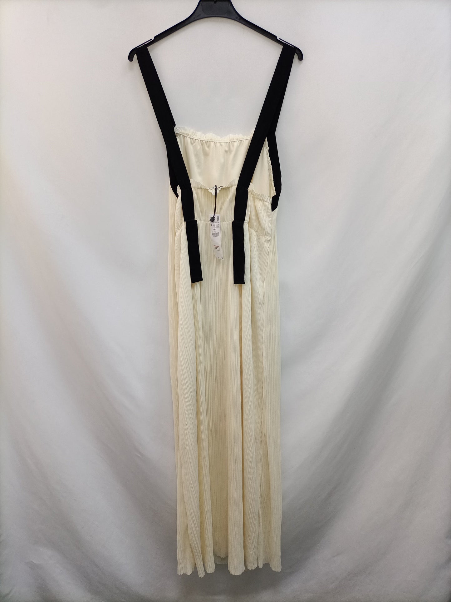 ZARA. Long beige dress Tm