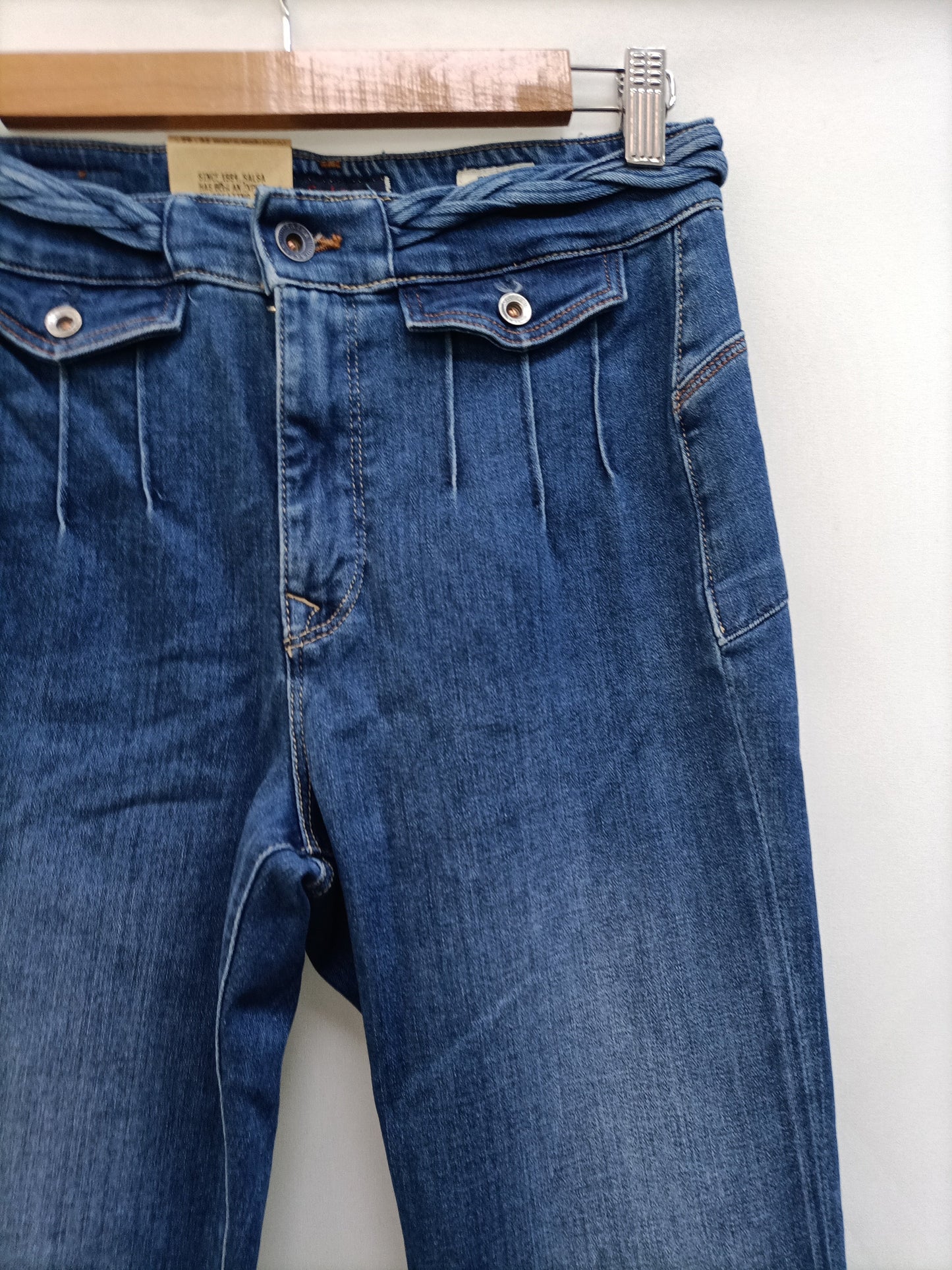 SALSA. Pantalón denim campana T.36