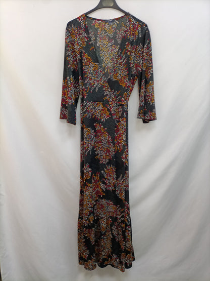 KIABI. Vestido cruzado largo T.m