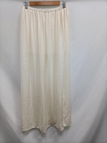 ZARA. Falda larga beige T.m