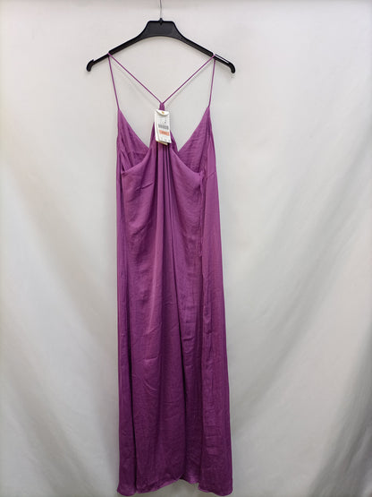 OYSHO. Vestido largo morado T.l