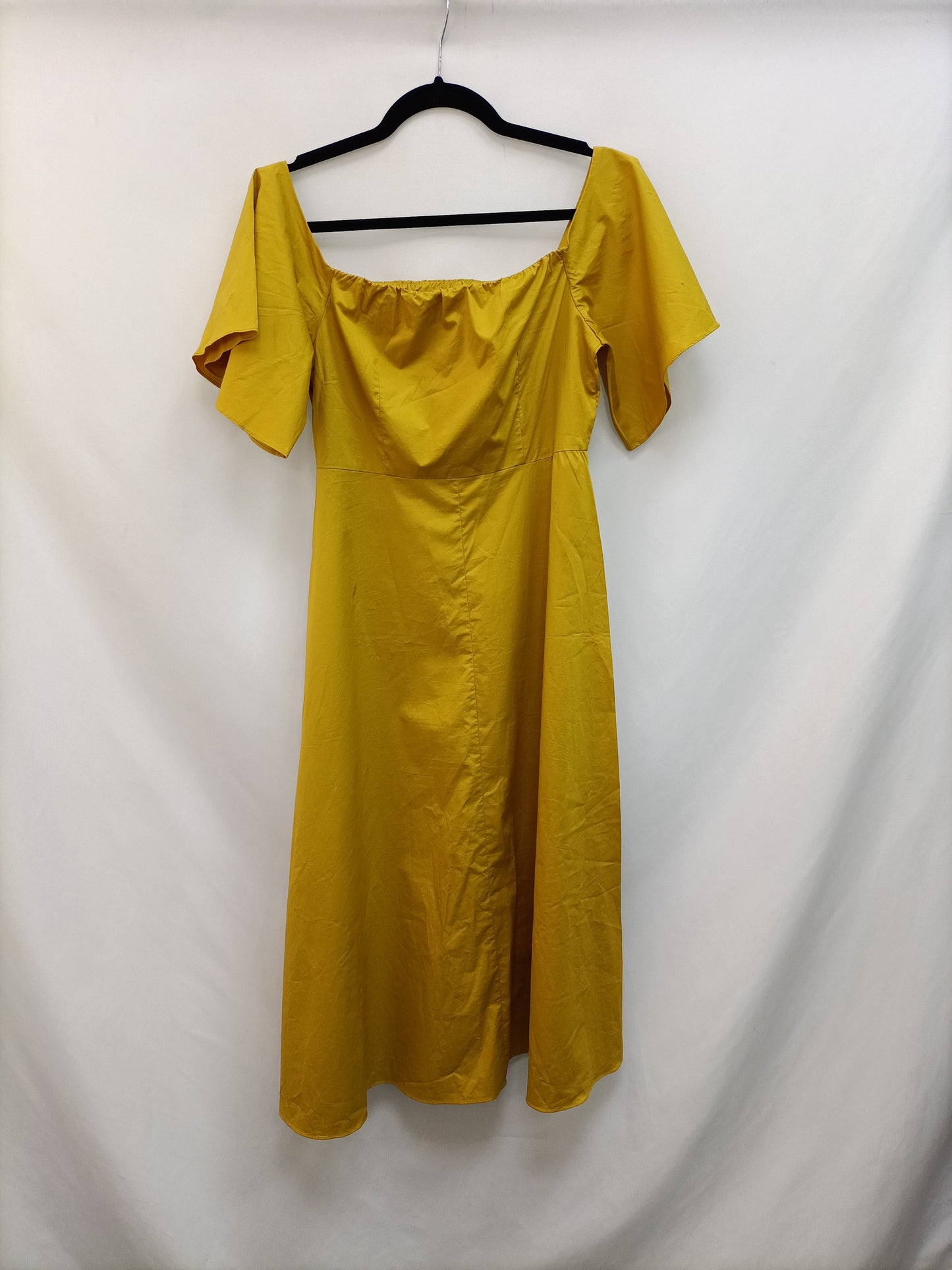 ZARA. Mustard midi dress Tl