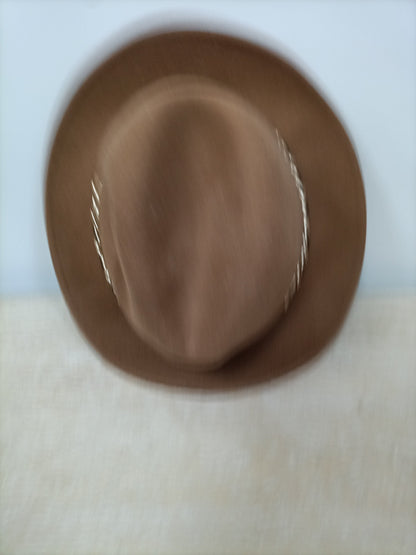 MarketZARA. Camel chain hat TM