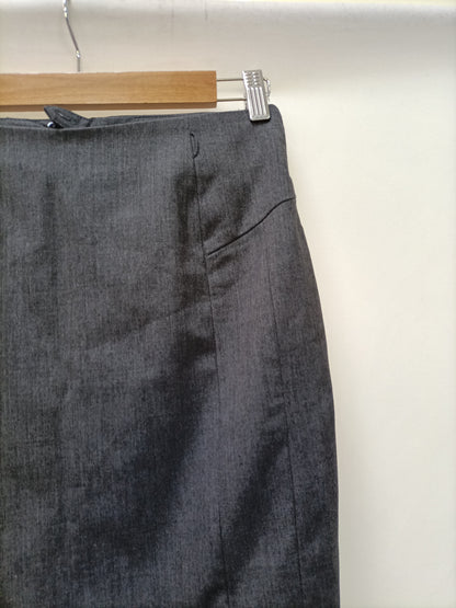 H&M. Falda básica grisT.36