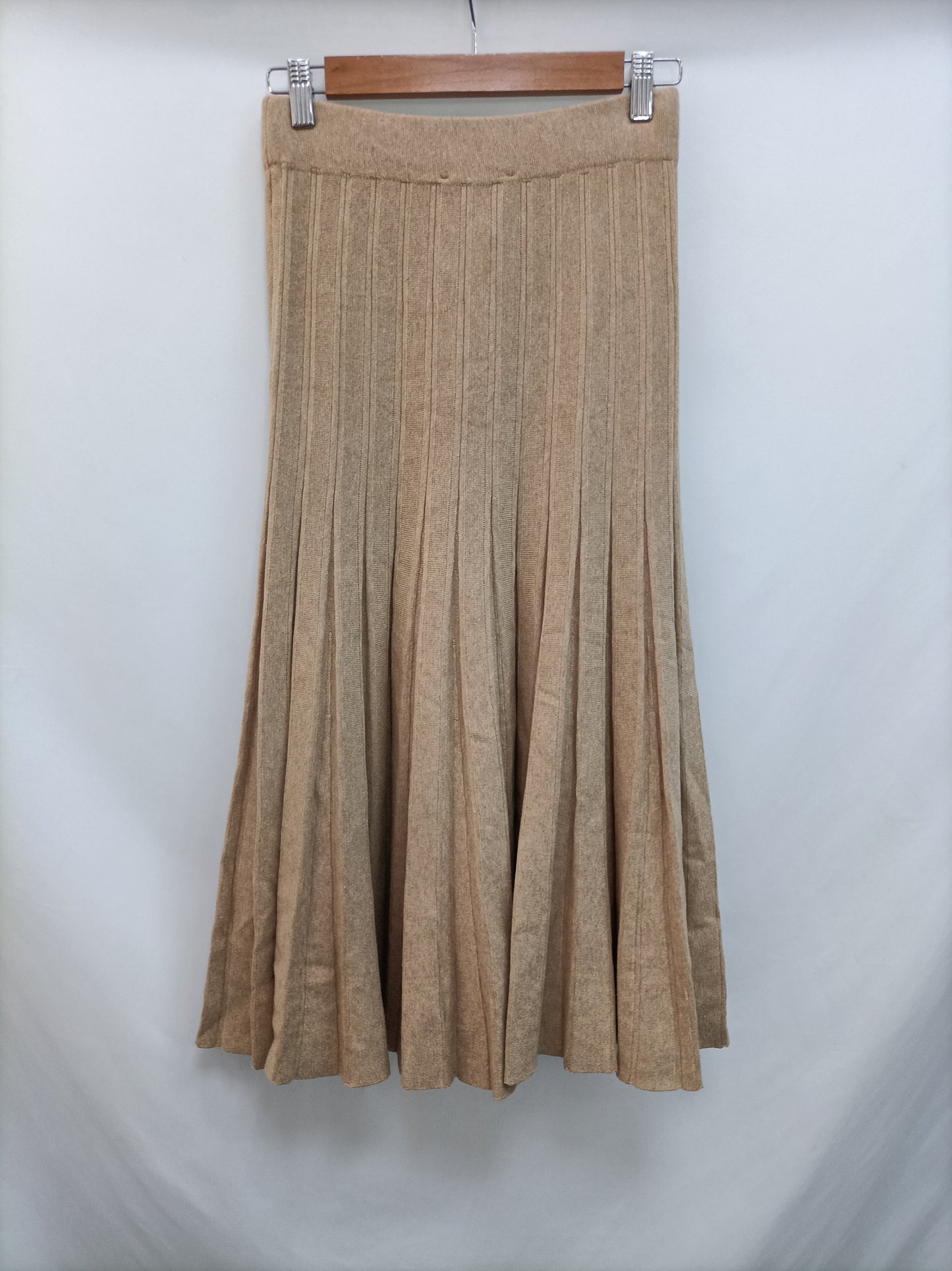 ROSAS ROJAS. Falda de punto beige T.u(S)