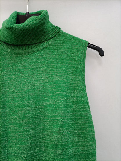 OTRAS. Top verdes hilos metálicos T.m