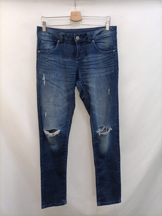 ESMARA. Pantalón denim rotos T.42
