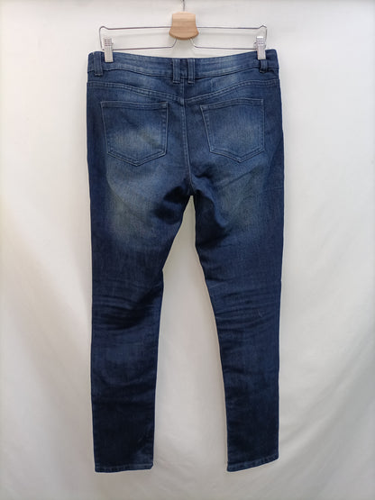 ESMARA. Pantalón denim rotos T.42