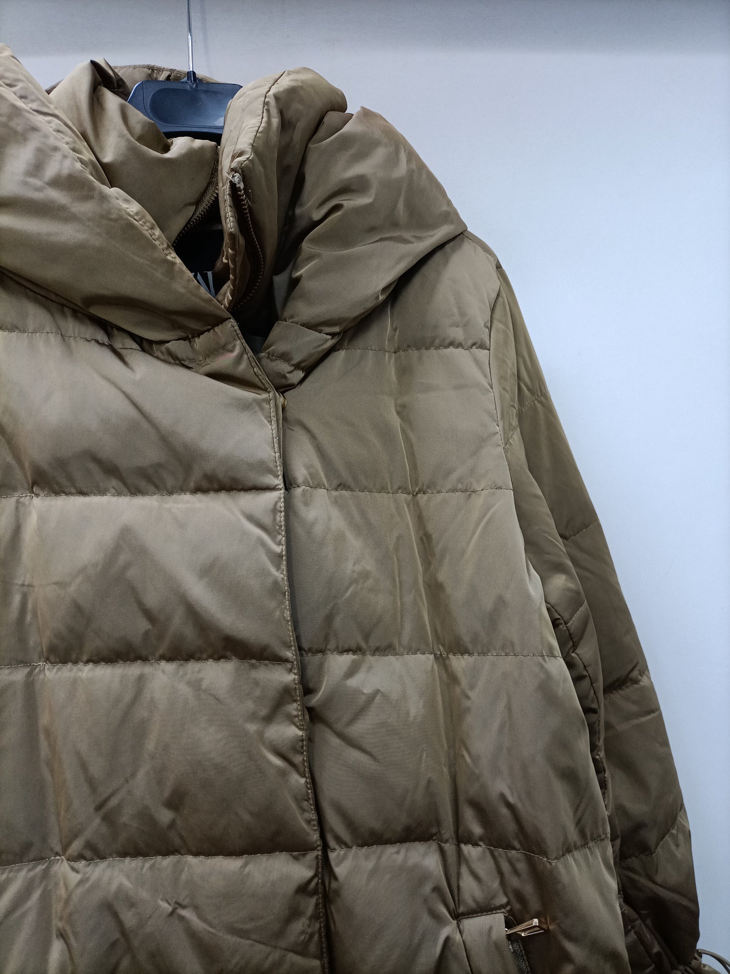 ZARA. Camel down jackets Tl