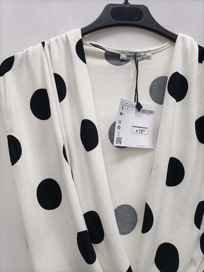 ZARA. Body blanco lunares T.s
