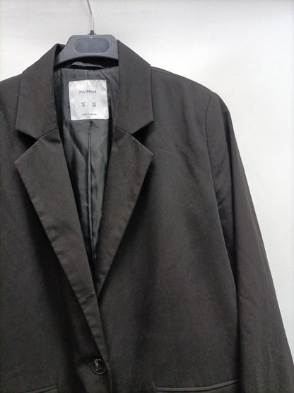PULL&BEAR.blazer negra básica T.m