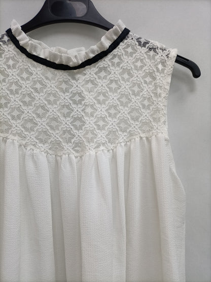 OKEYSI. Top blanco encaje T.s