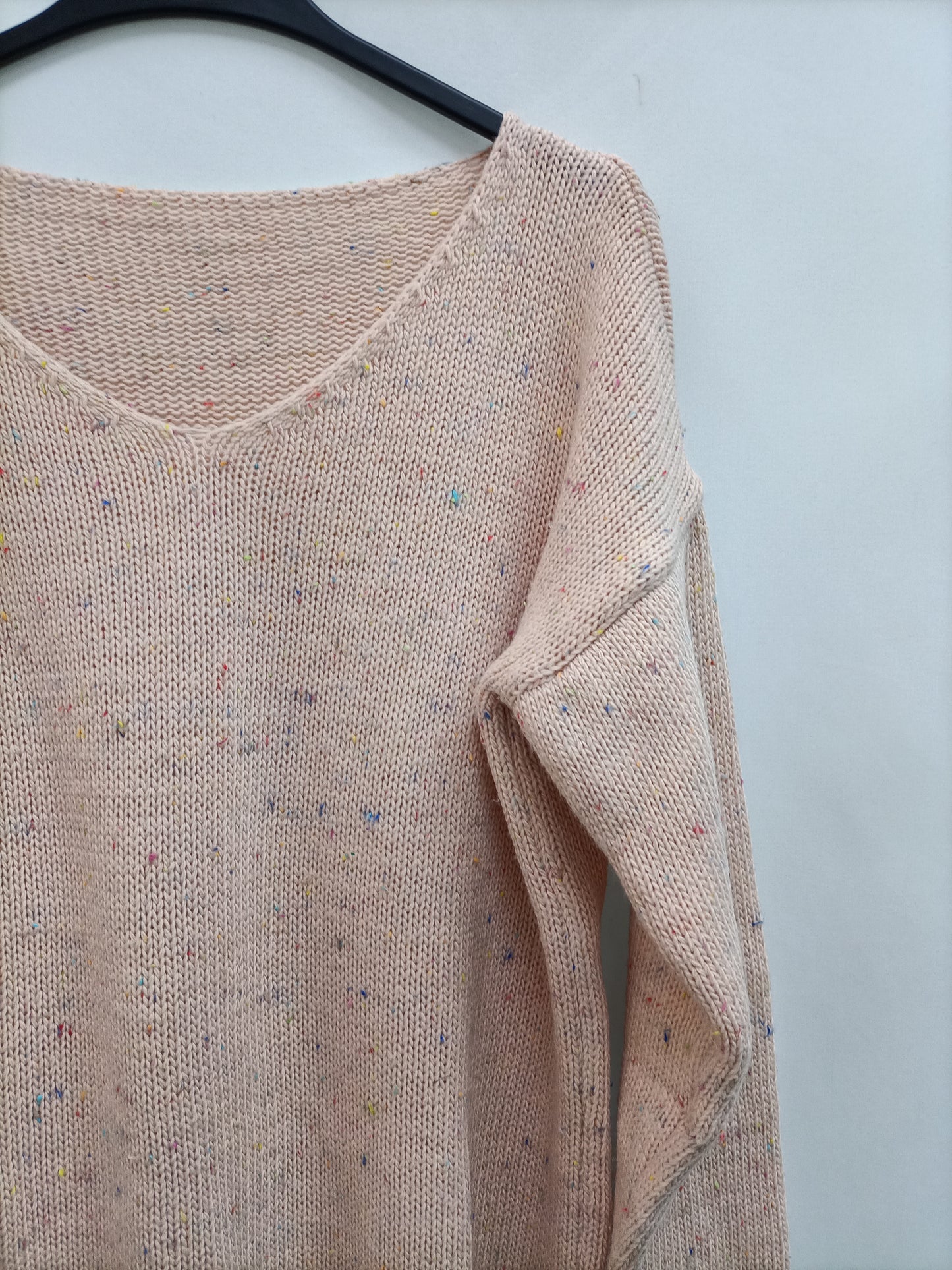 OTHERS. Pink sweater threads Your(s)