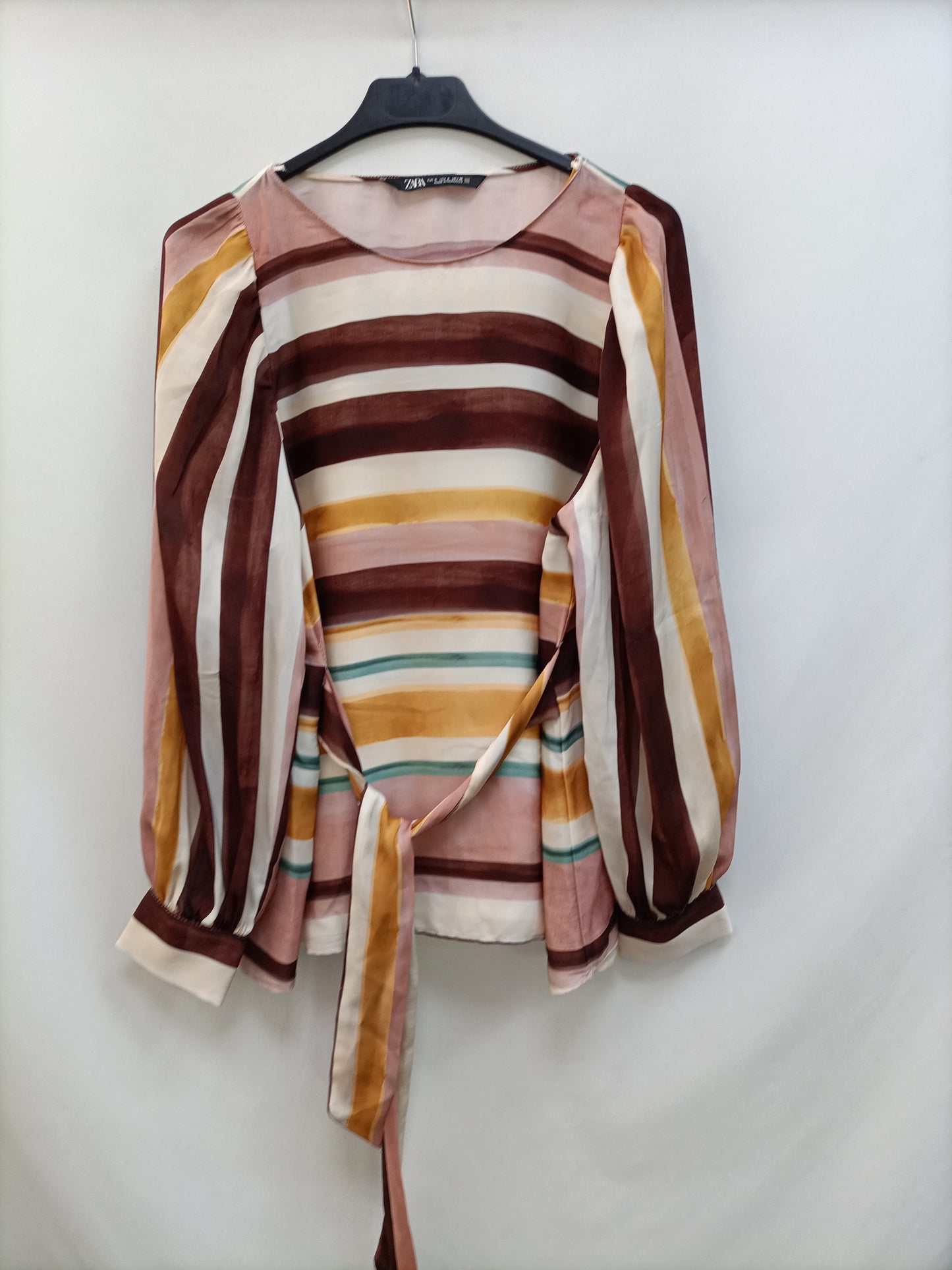 ZARA. Flowy striped Ts blouse