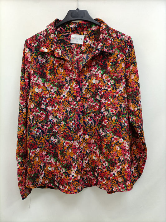 Fantastic company. Flowy floral blouse Ts