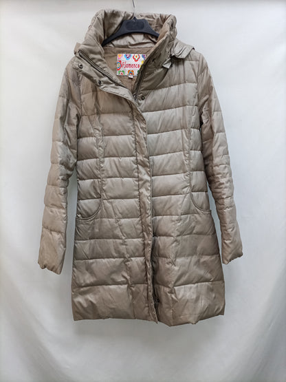 FLAMENCO. Beige feathers Ts (TARA)