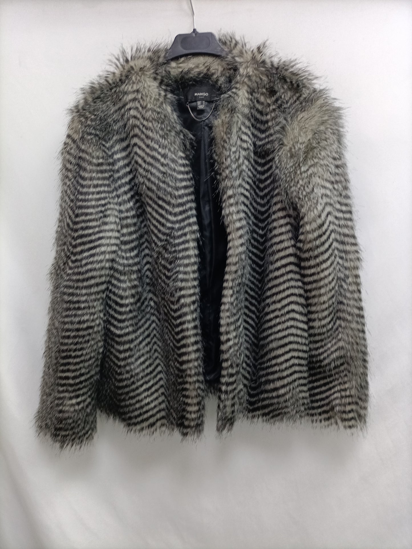 MANGO. Abrigo de pelo sintetico T.m