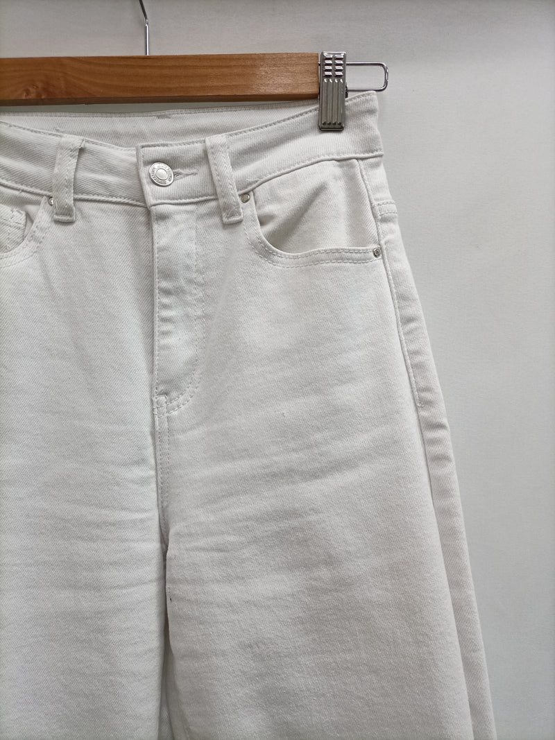 OTRAS. Pantalón culotte blanco T.s