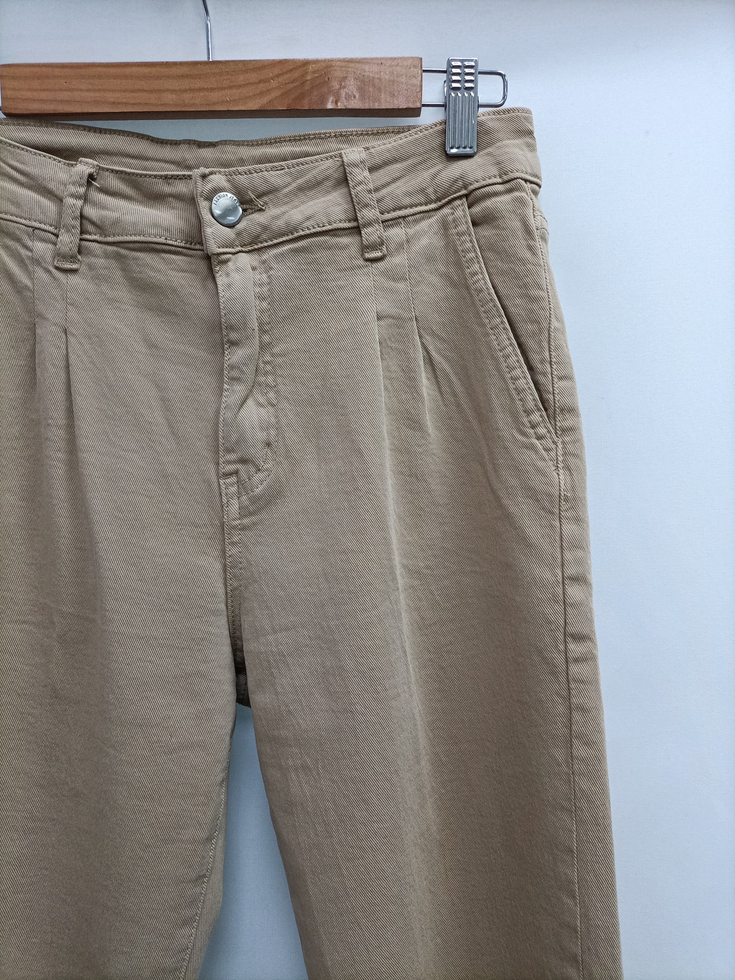 OTRAS. Pantalón denim beige T.s
