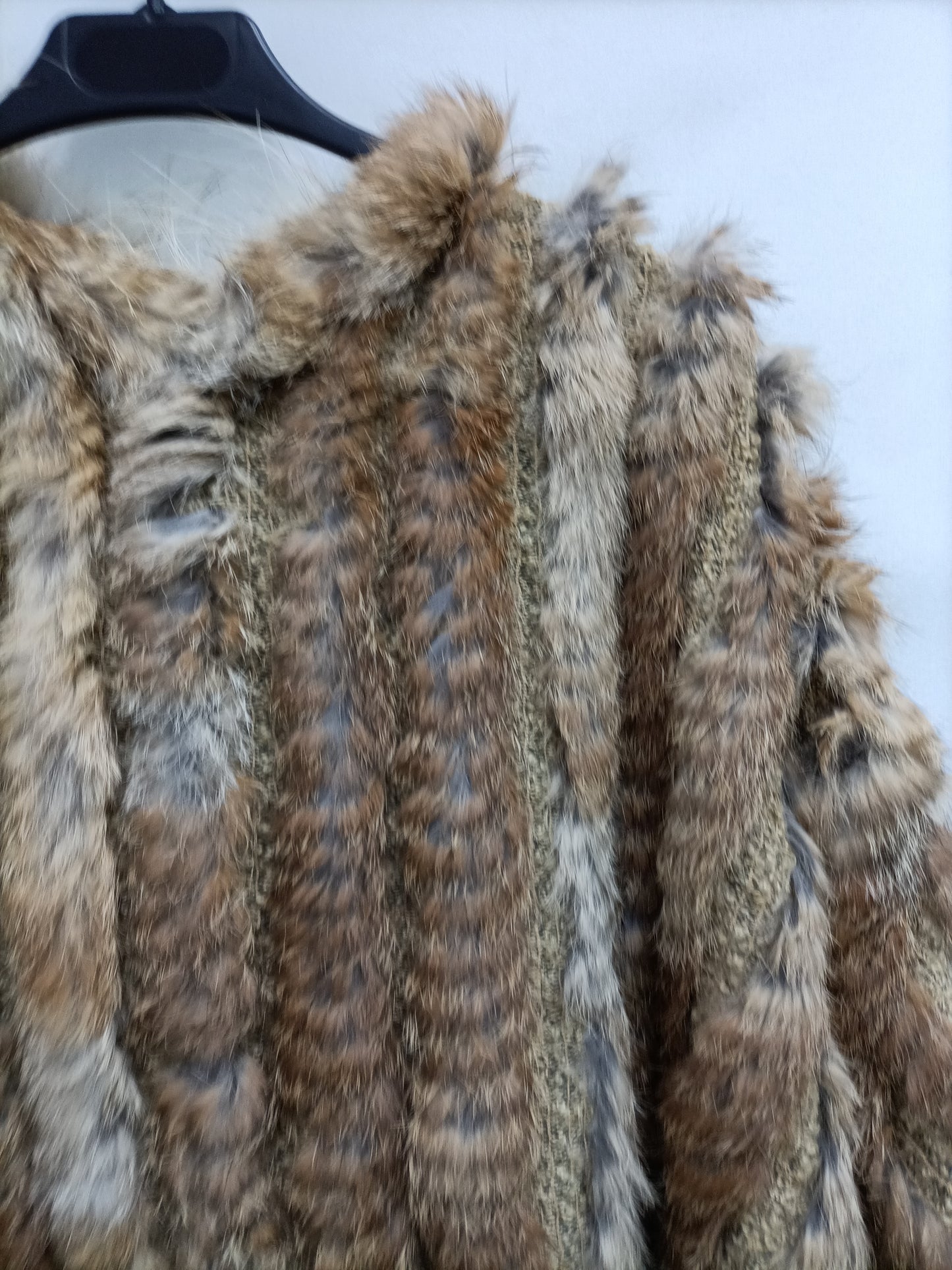 OTRAS. Poncho pelo camel Tu