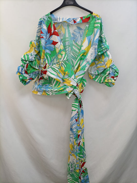 ZARA. Floral blouse with bow Ts