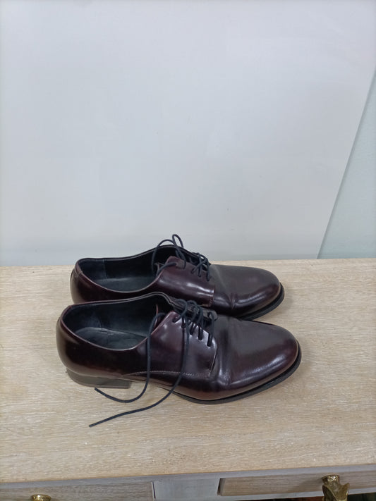 COS.Zapatos cordones piel burdeos T.39