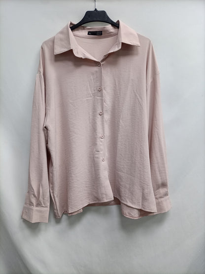 SHEIN. Pink blouse TL