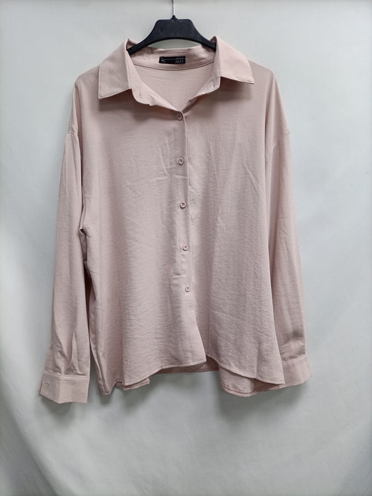 SHEIN. Pink blouse TL