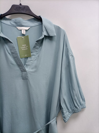 H&amp;M. Blue short-sleeved shirt TM