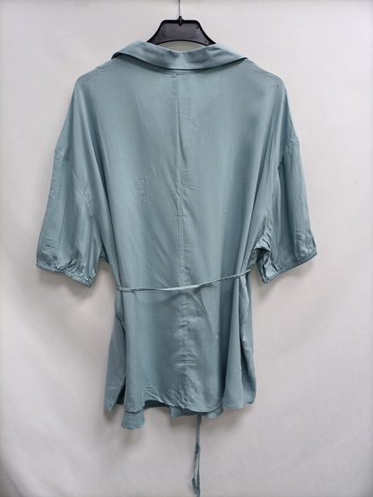 H&amp;M. Blue short-sleeved shirt TM