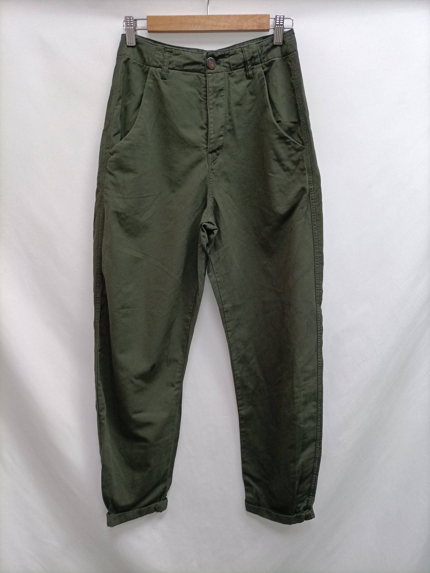 MASSIMO DUTTI. Slouchy pants. Size 36