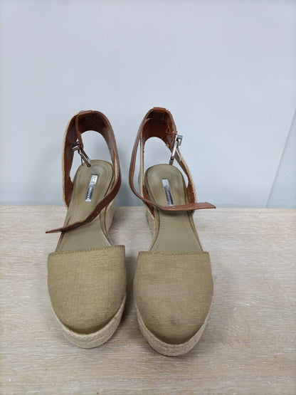 BCBG. Wedge espadrilles T.37 (TARA)
