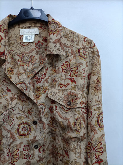 ESCADA.Camisa camel flores T.40
