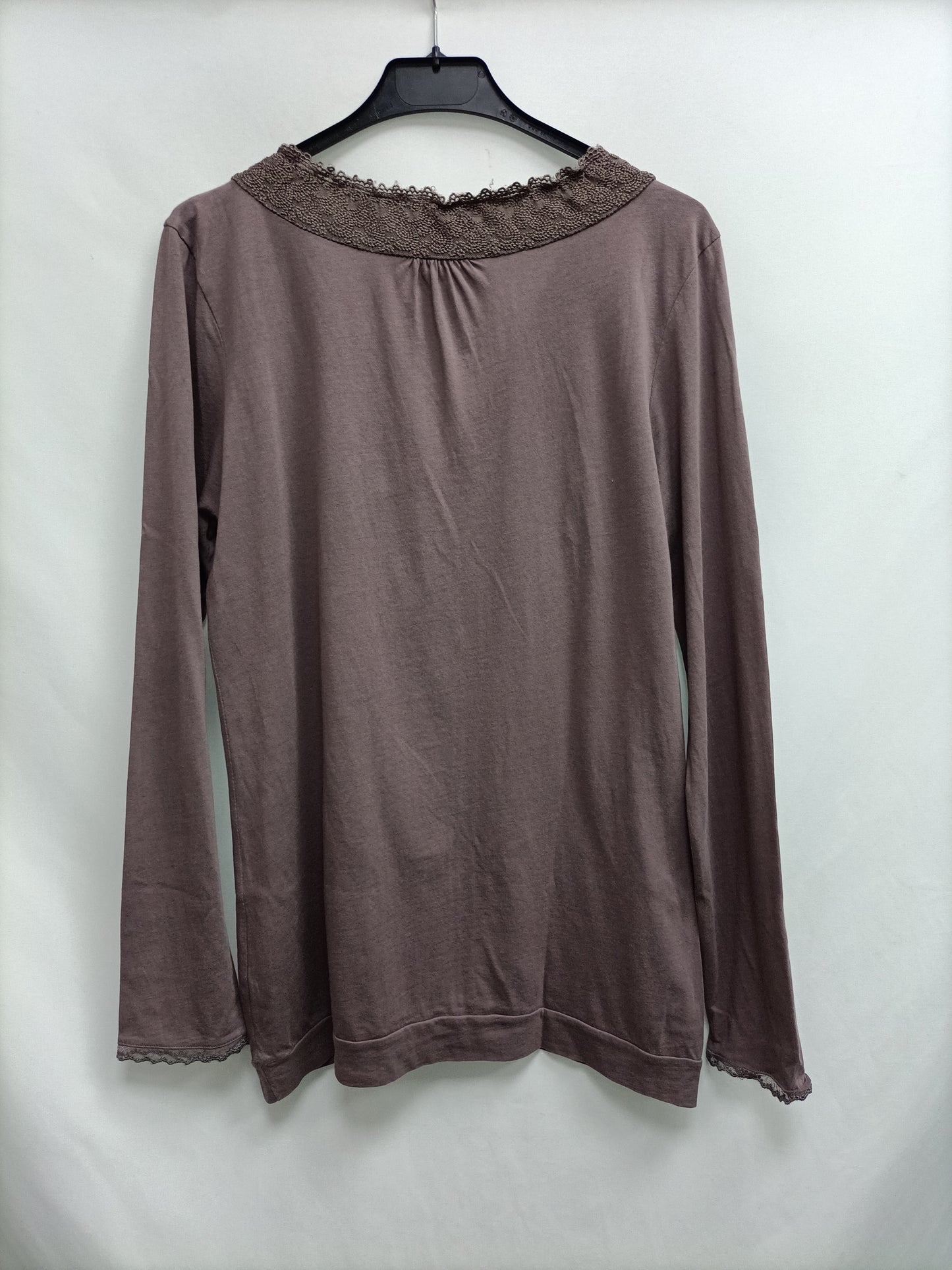 MASSIMO DUTTI.Top morado manga larga T.XL