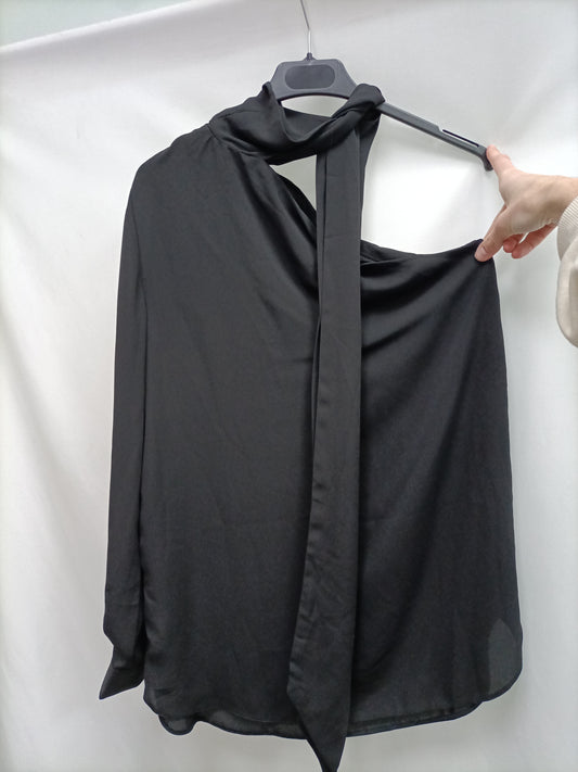 ASOS.Blusa negra asimétrica T.36