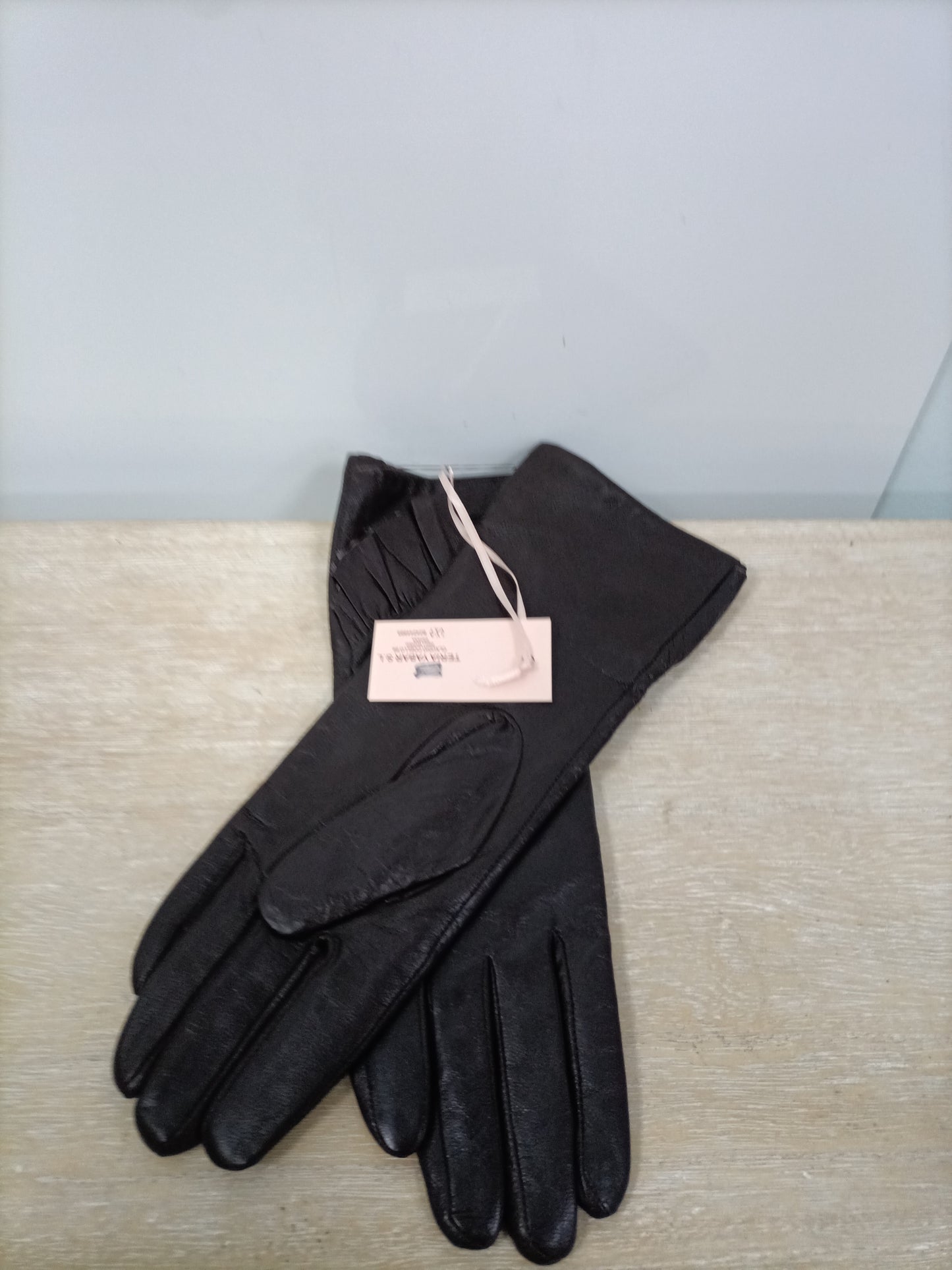 TERIA YABAR.Guantes marrones piel T.M